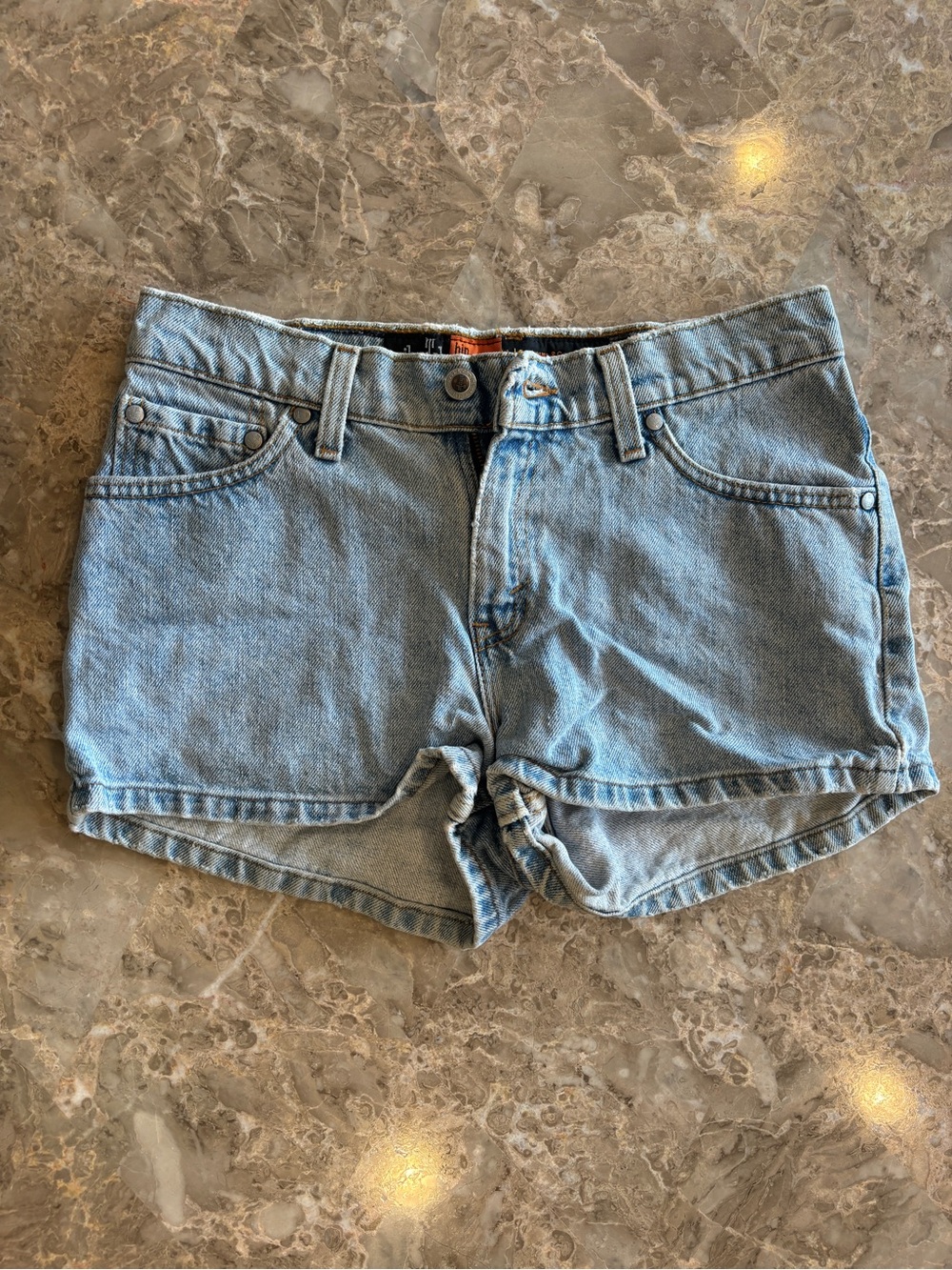Vintage Levi’s SilverTab Hip Hugger Low Rise Denim Shorts US 8